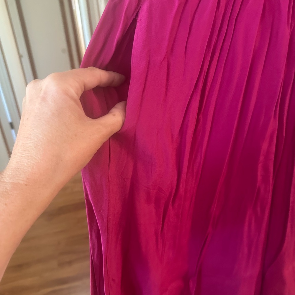 Vibrant Flowy Dress with Pockets - Picture 5 of 6